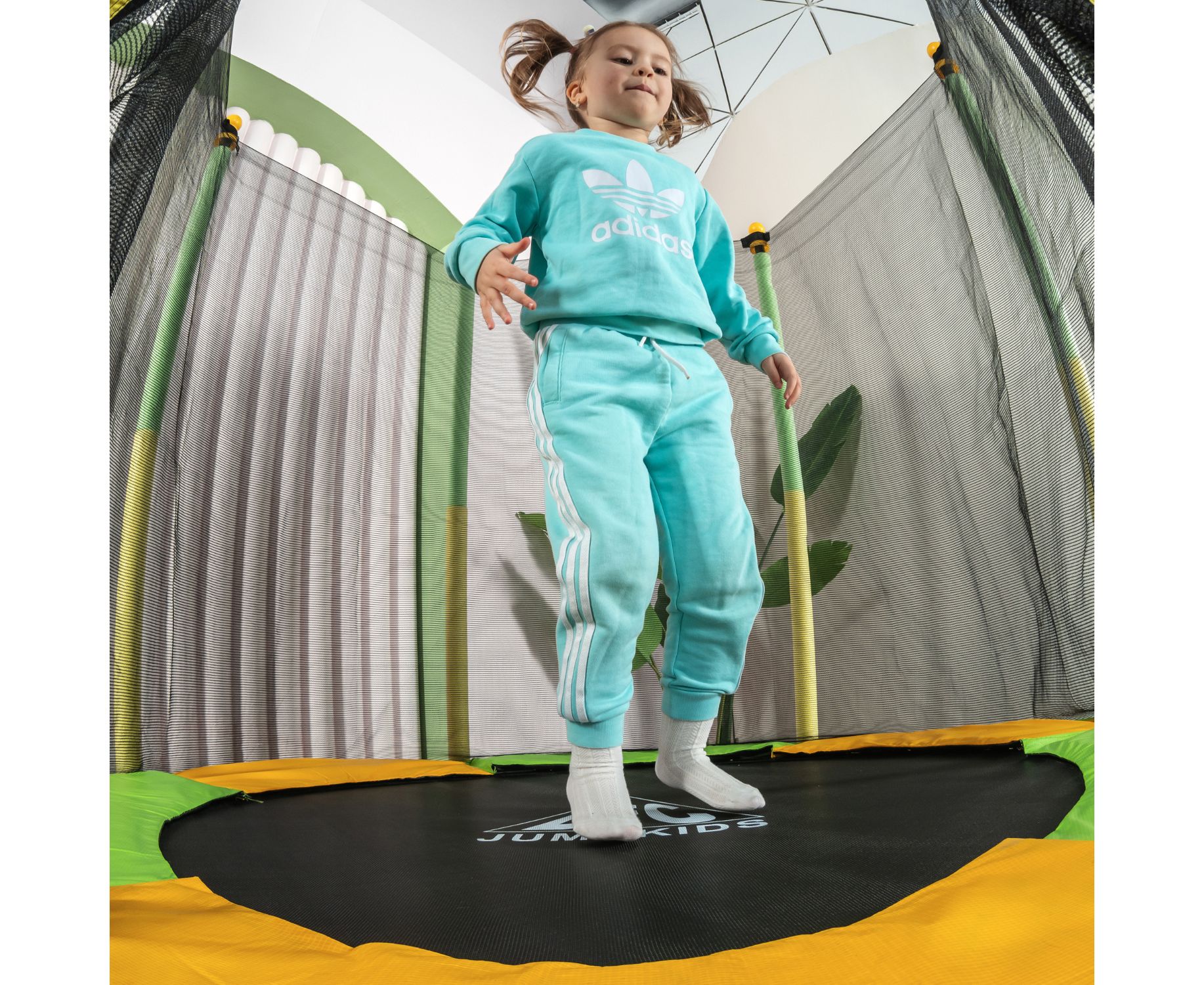 Батут DFC Jump kids 55" (137см) 55INCH-JD-GY зелено-желтый 1834_1500