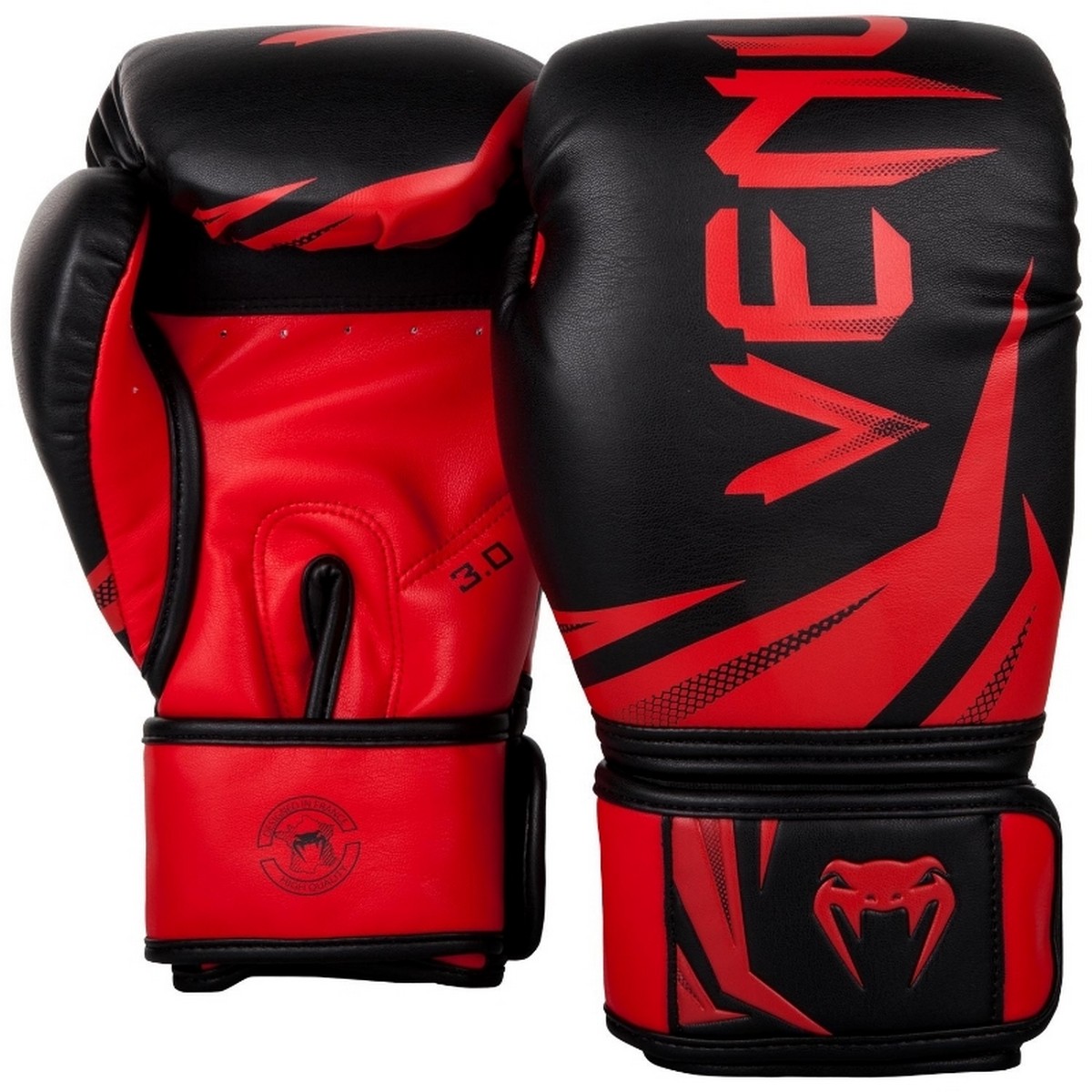 Перчатки Venum Challenger 3.0 03525-100-16oz черный\красный 1200_1200